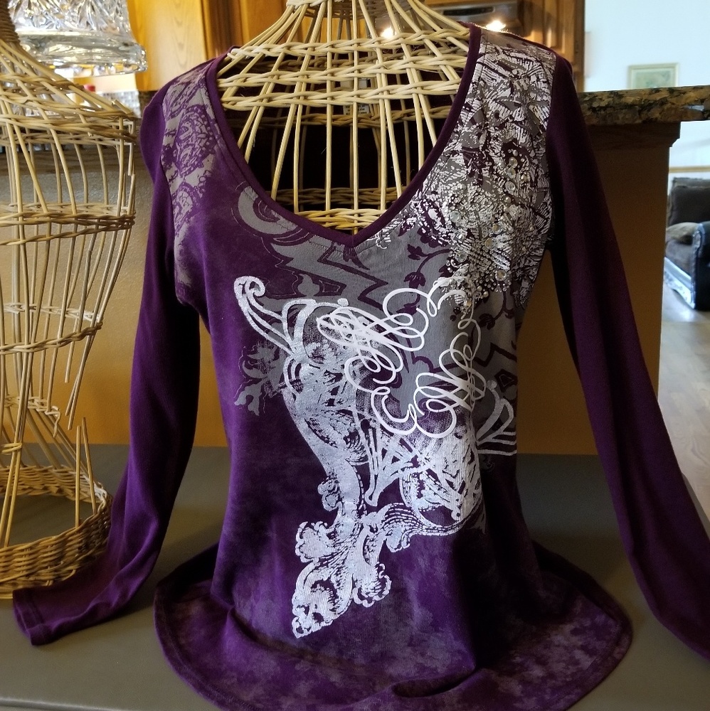 Long sleeve Decorated Top